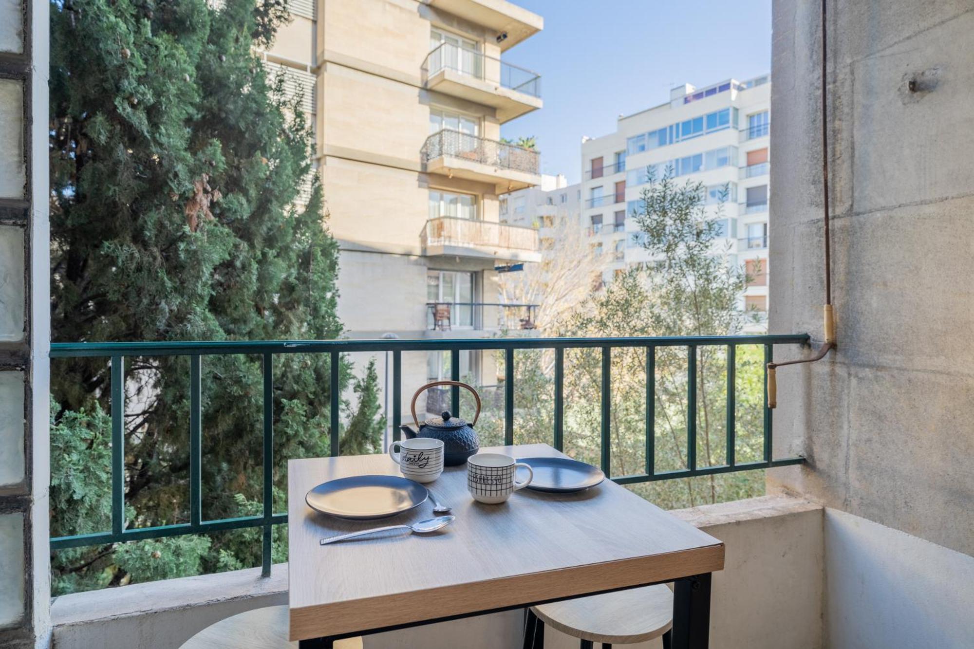 Le Carre D'Or Mermoz Marseille Exterior photo